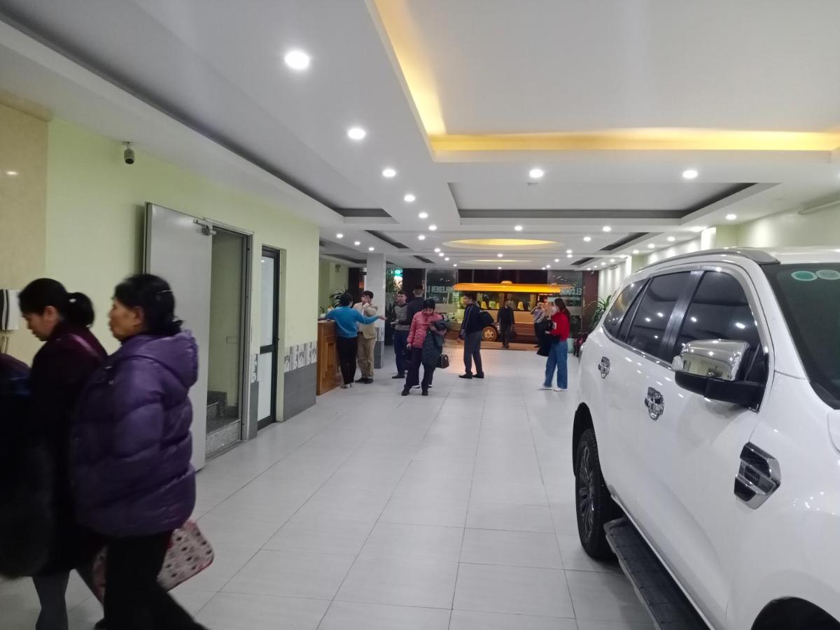 Golden Lotus Airport Hotel & Travel Thach Loi Bagian luar foto